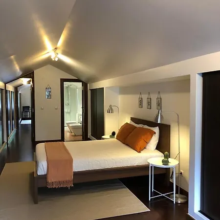 Penzion Casa Do Monte - Garden & Sea Sight